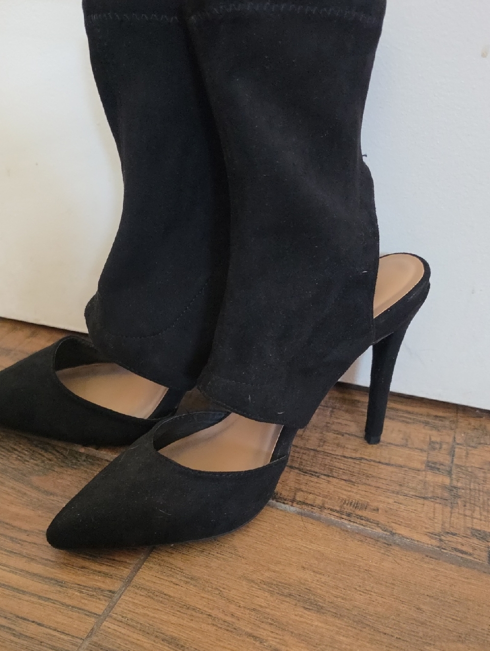 Anne Michelle Black Pointed-Toe Stiletto Heels